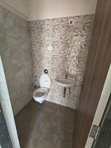 Bathroom Image of 550 Sq.ft 1 BHK Apartment / Flat for rent in Raunak Residency, Thane West Thane for Rs. 27000