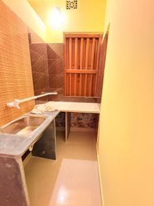 Kitchen Image of 320 Sq.ft 1 RK Apartment / Flat for rent in Keshtopur Kolkata for Rs. 8000
