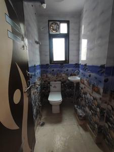 Bathroom Image of 600 Sq.ft 1 BHK Builder Floor for rent in Chhattarpur New Delhi for Rs. 12600