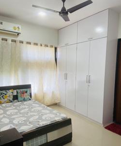 Bedroom Image of 1040 Sq.ft 3 BHK Apartment / Flat for rent in Suncity Builder Complex, Powai Mumbai for Rs. 100000