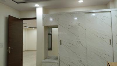 Bedroom Image of 1500 Sq.ft 3 BHK Builder Floor for sale in Raja Park Apartment, Shakurpur New Delhi for Rs. 14500000