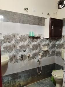 Bathroom Image of 1450 Sq.ft 3 BHK Apartment / Flat for sale in Kanuru Vijayawada for Rs. 6000000