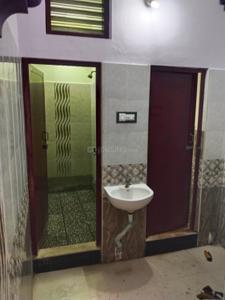 Bathroom Image of 1500 Sq.ft 2 BHK Villa for rent in Pichandarkovil Tiruchirappalli for Rs. 11000
