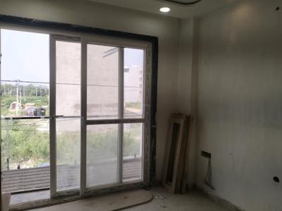 Bedroom Image of 1500 Sq.ft 4 BHK Builder Floor for sale in Sector 29 Rohini New Delhi for Rs. 16000000