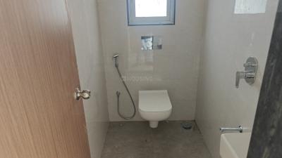 Image of 580 Sq.ft 2 BHK Apartment / Flat for rent in Shreeji Plaza, Malad West, Mumbai for Rs. 45000