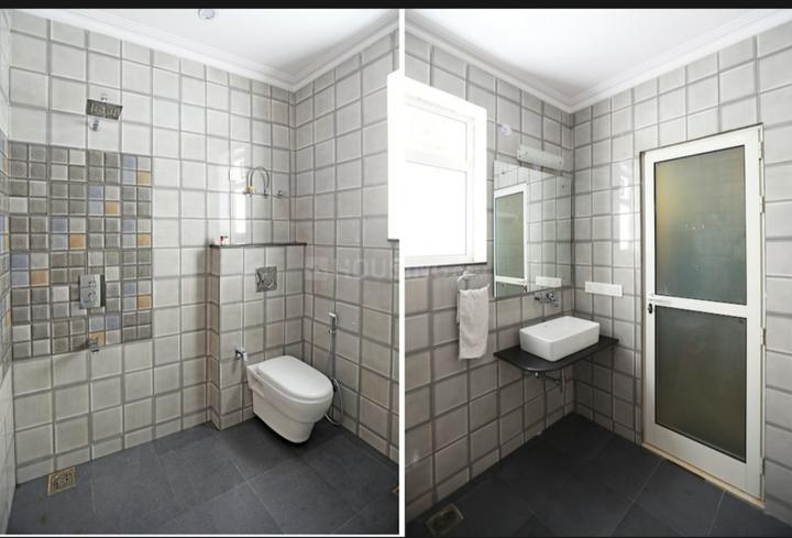 Bathroom Image of Elite Residency in Sector 39, Gurgaon
