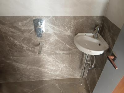 Bathroom Image of 1500 Sq.ft 2.5 BHK Builder Floor for rent in Vijay Nagar Jabalpur for Rs. 18000