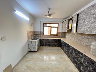 Kitchen Image of 2000 Sq.ft 4 BHK Apartment / Flat for rent in Vasant Kunj New Delhi for Rs. 60000