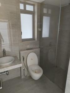 Bathroom Image of 1590 Sq.ft 4 BHK Apartment / Flat for sale in Oberoi Sky City, Borivali East Mumbai for Rs. 75000000