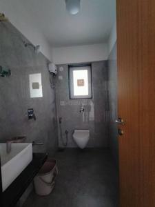 Image of 689 Sq.ft 2 BHK Apartment / Flat for rent in Vaibhavlaxmi Queens Glory, Chembur, Mumbai for Rs. 80000