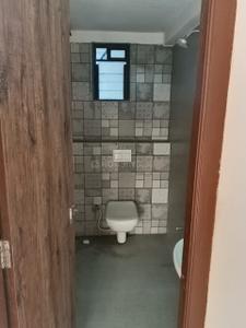 Bathroom Image of 2502 Sq.ft 4 BHK Apartment / Flat for sale in Swagat Clifton, New Althan Surat for Rs. 11000000