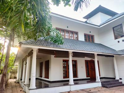 Image of 3800 Sq.ft 3 BHK Independent House for sale in Vyttila, Kochi for Rs. 37500000