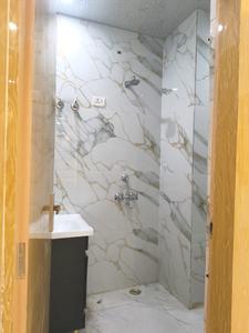 Common Bathroom Image of 890 Sq.ft 2 BHK Builder Floor for sale in Indirapuram Ghaziabad for Rs. 6500000