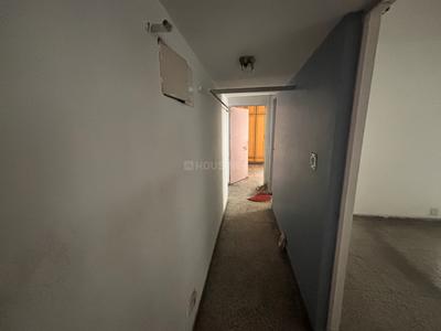 Passage Image of 1420 Sq.ft 3 BHK Apartment / Flat for sale in Arjun Appartment, Vikaspuri New Delhi for Rs. 16500000