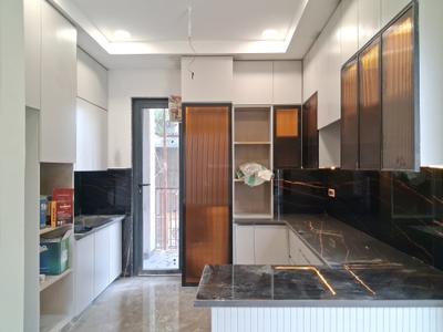 Kitchen Image of 1650 Sq.ft 3 BHK Builder Floor for sale in Paschim Vihar New Delhi for Rs. 32500000