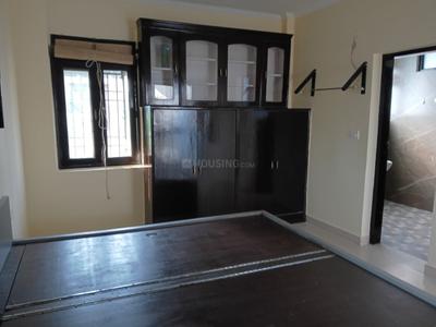 Bedroom Image of 1800 Sq.ft 2 BHK Builder Floor for rent in Vasant Kunj New Delhi for Rs. 40000