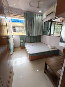 Bedroom Image of 850 Sq.ft 2 BHK Independent House for sale in Basant Court, Sion Mumbai for Rs. 25000000