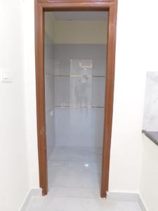 Bathroom Image of 1580 Sq.ft 3 BHK Apartment / Flat for rent in Bandlaguda Jagir Hyderabad for Rs. 32000