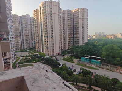 Image of 1295 Sq.ft 3 BHK Apartment / Flat for sale in Supertech Cape Town, Sector 74, Noida for Rs. 13500000