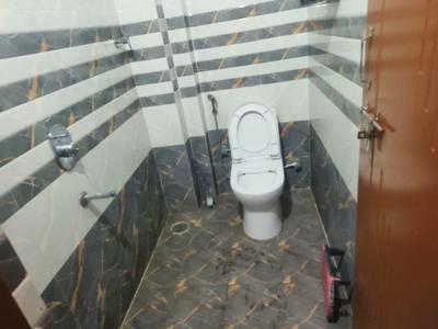 Common Bathroom Image of 782 Sq.ft 1 BHK Apartment / Flat for rent in Kondapur Hyderabad for Rs. 17500