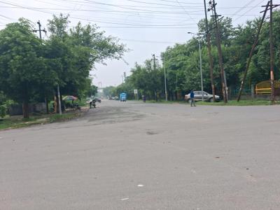 Image of 250 Sq.ft Residential Plot / Land for sale in Sector 72, Noida for Rs. 65000000