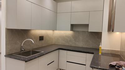 Kitchen Image of 1800 Sq.ft 4 BHK Builder Floor for sale in Vaishali Ghaziabad for Rs. 17300000