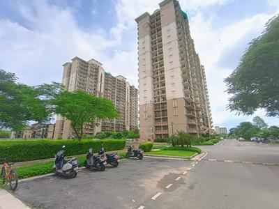 Image of 2229 Sq.ft 4 BHK Apartment / Flat for sale in DLF Express Greens, Manesar, Gurgaon for Rs. 18000000