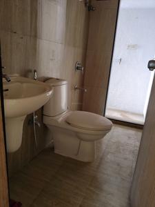 Common Bathroom Image of 1078 Sq.ft 2 BHK Apartment / Flat for sale in Shapoorji Pallonji Sterling Tower, Kamothe Navi Mumbai for Rs. 12500000