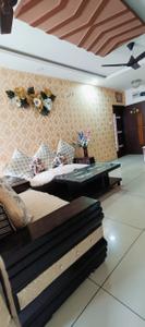 Hall Image of 1705 Sq.ft 3 BHK Apartment / Flat for rent in Darshanam Central Park, Sayajiganj Vadodara for Rs. 33000