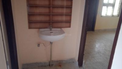 Bathroom Image of 500 Sq.ft 2 BHK Apartment / Flat for rent in Uppal Kalan Secunderabad for Rs. 16000