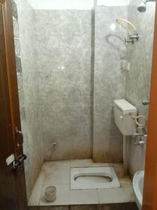 Bathroom Image of 550 Sq.ft 1 BHK Builder Floor for rent in Telibagh Lucknow for Rs. 7000