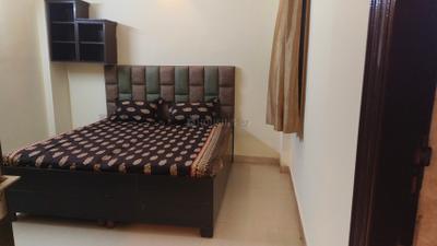 Bedroom Image of 2500 Sq.ft 3.5 BHK Builder Floor for rent in Sector 46 Noida for Rs. 70000