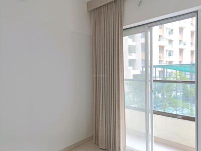 Bedroom Image of 990 Sq.ft 2 BHK Apartment / Flat for rent in Kumar Primrose, Kharadi Pune for Rs. 40000
