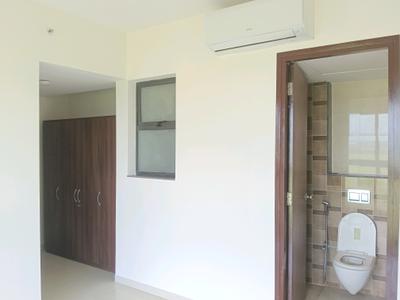 Bedroom Image of 856 Sq.ft 2 BHK Apartment / Flat for rent in Lodha Splendora, Kasarvadavali Thane for Rs. 25896