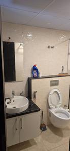 Bathroom Image of 1900 Sq.ft 3 BHK Apartment / Flat for sale in Southern Breeze, Anna Nagar Chennai for Rs. 55000000