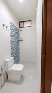 Bathroom Image of 624 Sq.ft 3 BHK Independent House for rent in Sector 7 Gurgaon for Rs. 42000