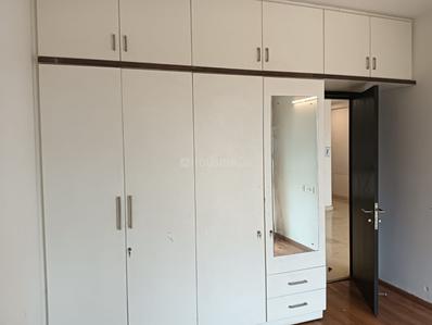 3 BHK Semi Furnished Flat