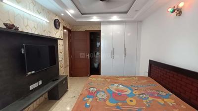 Bedroom Image of 1350 Sq.ft 3 BHK Builder Floor for sale in Paschim Vihar New Delhi for Rs. 22500000