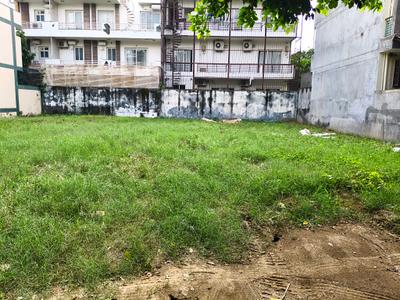 Image of 161 Sq.ft Residential Plot / Land for sale in Sector 40, Gurgaon for Rs. 42500000