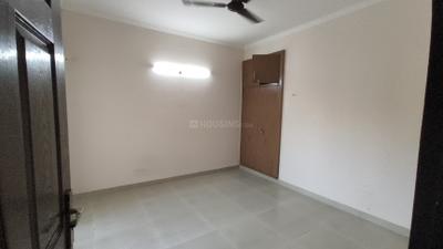 Bedroom Image of 1045 Sq.ft 2 BHK Apartment / Flat for rent in Paramount Floraville, Sector 137 Noida for Rs. 28000