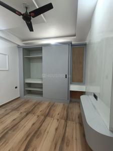 Bedroom Image of 1100 Sq.ft 2 BHK Apartment / Flat for sale in Sector 104 Noida for Rs. 3500000