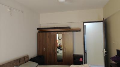 Bedroom Image of 1800 Sq.ft 3 BHK Apartment / Flat for rent in Shivaji Nagar Pune for Rs. 100000