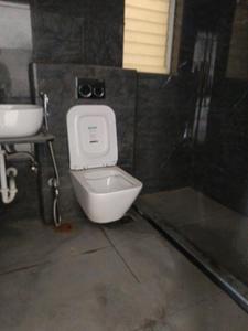 Common Bathroom Image of 1601 Sq.ft 3 BHK Apartment / Flat for sale in Yoo One Phase I, Mohammed Wadi Pune for Rs. 15000000