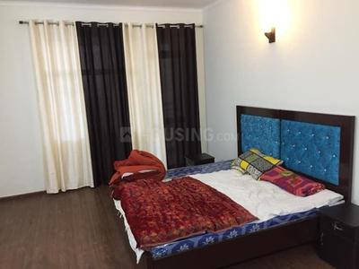 Bedroom Image of 1700 Sq.ft 2 BHK Independent House for rent in Sector 40 Noida for Rs. 32000