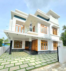 Image of 2700 Sq.ft 4 BHK Independent House for sale in Aluva, Kochi for Rs. 13000000