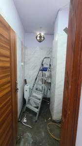Bathroom Image of 850 Sq.ft 3 BHK Apartment / Flat for sale in Shahdara New Delhi for Rs. 6000000
