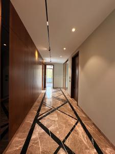 Passage Image of 2403 Sq.ft 4 BHK Builder Floor for sale in Defence Colony New Delhi for Rs. 140000000