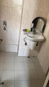 Bathroom Image of 1000 Sq.ft 2.5 BHK Apartment / Flat for sale in Amrapali Princely Estate, Sector 76 Noida for Rs. 9500000