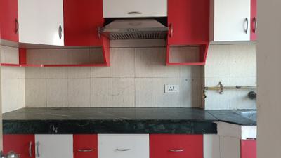 Kitchen Image of 900 Sq.ft 2 BHK Apartment / Flat for sale in Paras Tierea, Sector 137 Noida for Rs. 8000000