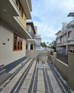 Balcony Image of 1600 Sq.ft 3 BHK Independent House for sale in Pukkattupady Kochi for Rs. 7500000
